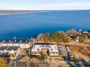 4162 Post Rd APT 10, East Greenwich, RI 02818