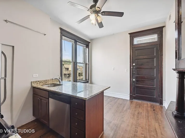 843 N Hoyne Ave #3R — Photo 8