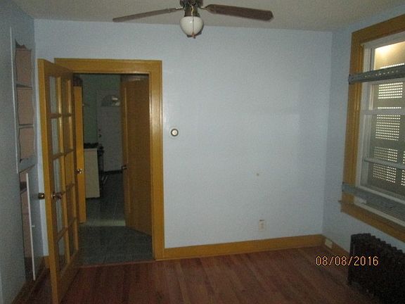 5th image of 4831 S Bishop St