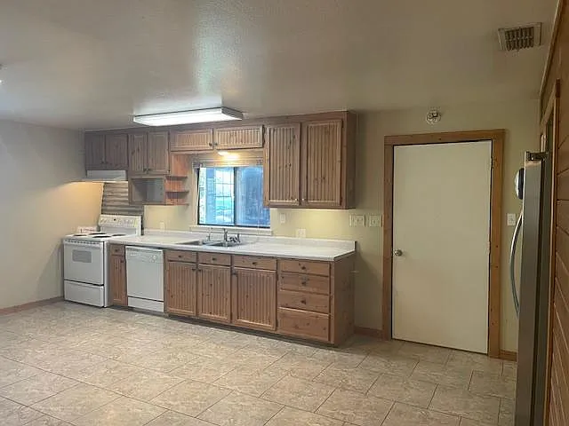 9786B FM 852 — Photo 4