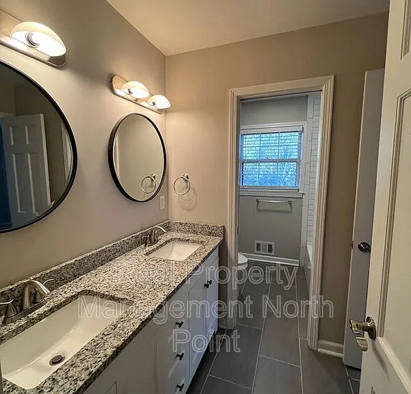 3434 Palace Ct — Photo 29