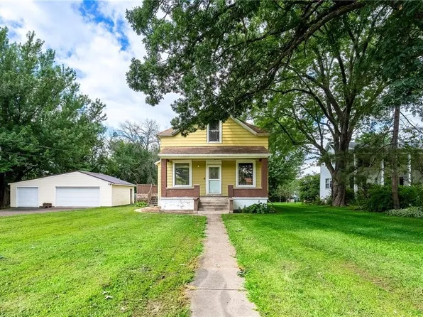 200 Holly Avenue, Elk Mound, WI 54739