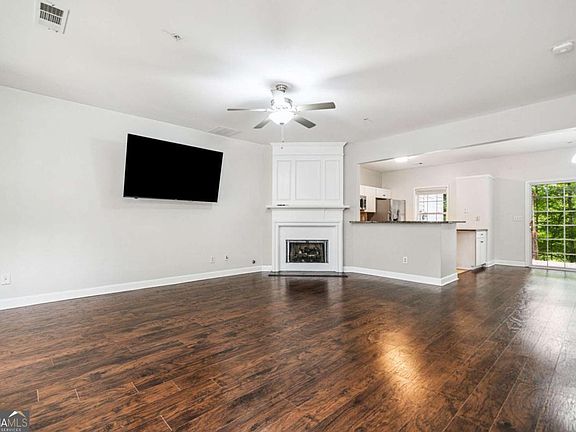 5th image of 1265 Whitestone Rdg