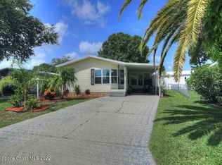 1027 Thrush Cir, Barefoot Bay, FL 32976
