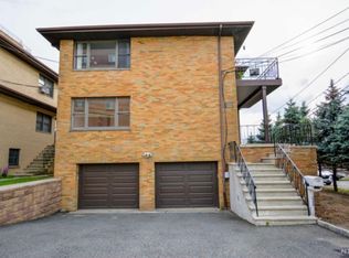 400 E Brinkerhoff Ave #1, Palisades Park, NJ 07650