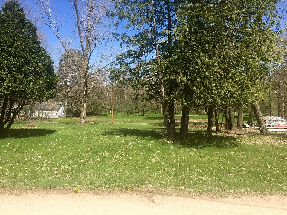 2nd image of 85 Bucholtz Park Rd