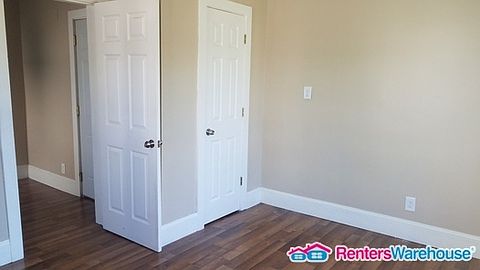 2nd image of 2531 4th St NE #1