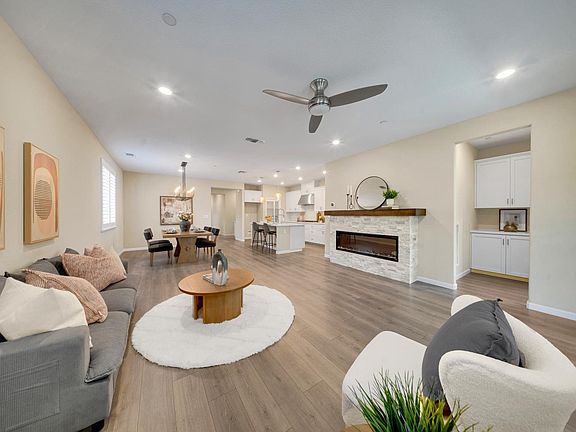 3rd image of 1447 Red Lake Way