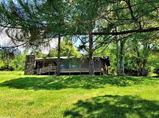 400 Spring St, Leslie, AR 72645