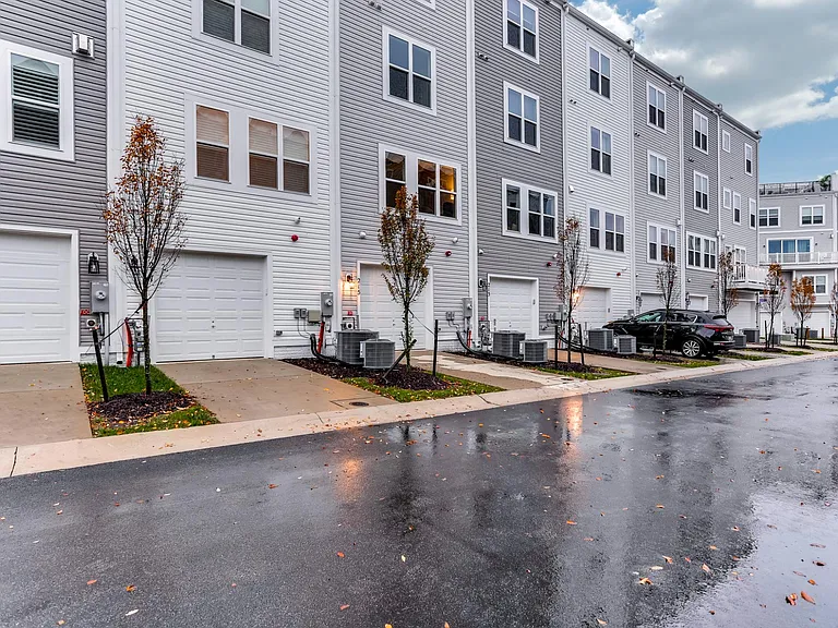 215 Wesley Brown Ln — Photo 37
