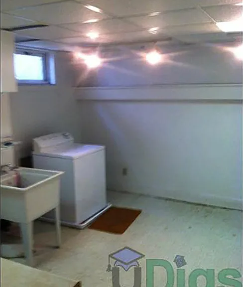 1131 N 13th St — Photo 11