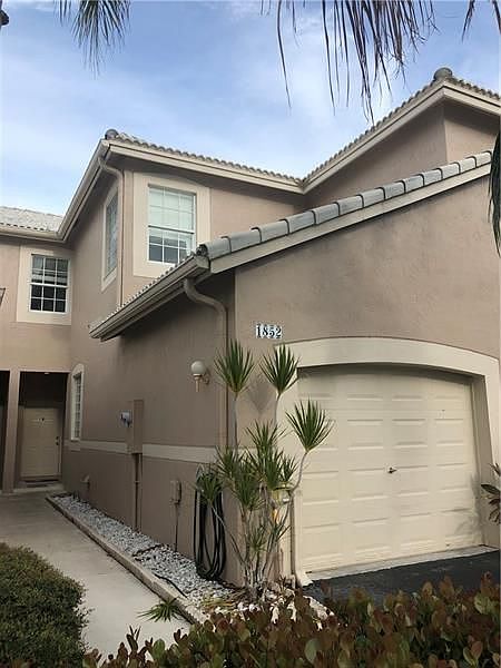 1st image of 1852 Salerno Cir
