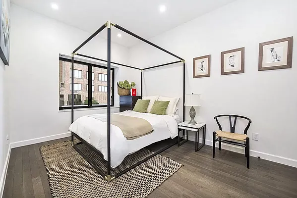 Rented by Compass | media 16