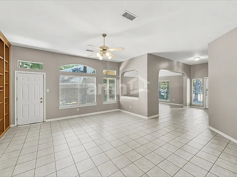 5 Paddock Pines Pl — Photo 8