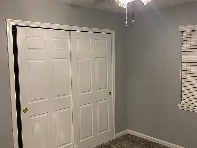 455 Elizabeth Ln — Photo 12