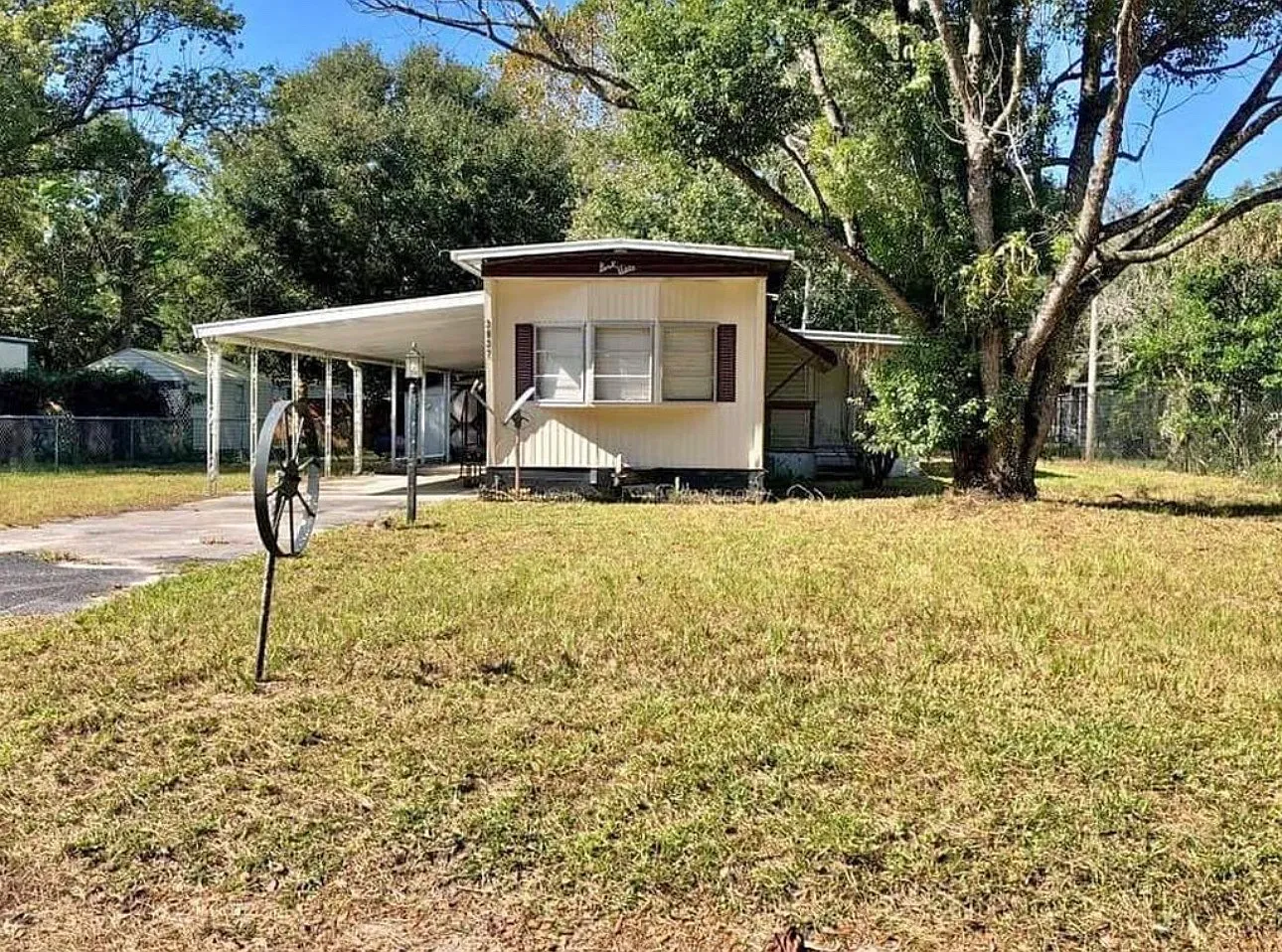 3937 Court St — Photo 4
