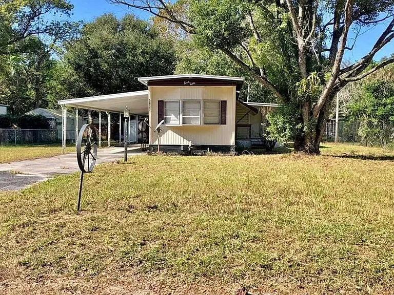 3937 Court St — Photo 4