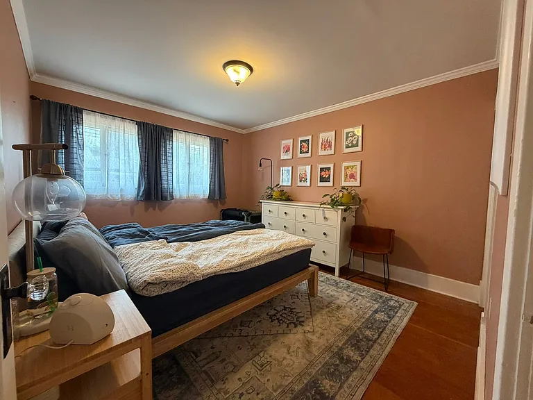 1424 W Franklin St — Photo 18