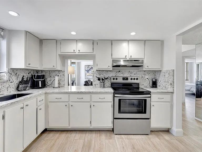 3015 N Ocean Blvd #6A — Photo 6