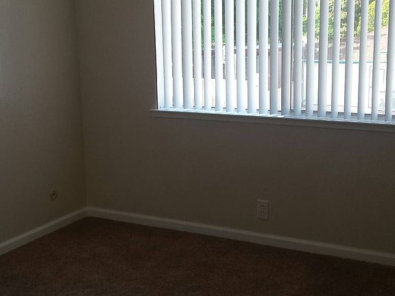 4th image of 500 King Ave APT 05