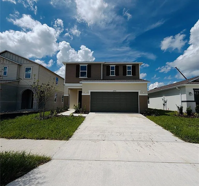 2945 Lavanda Dr