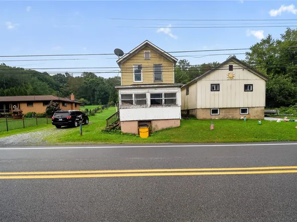 1121 Puritan Rd, Portage, PA 15946