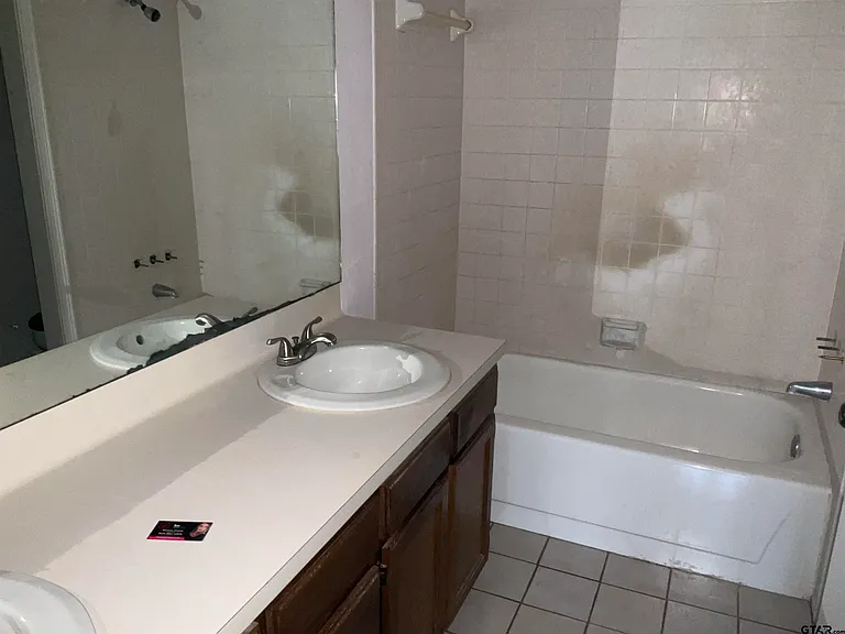 8307 Garrett Dr #8307 — Photo 3