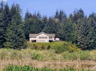 68860 Sandpoint Rd, North Bend, OR 97459