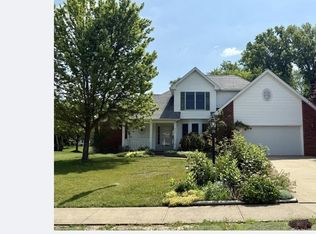 440 Ravenglass Blvd, Amherst, OH