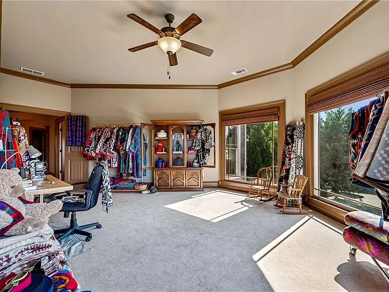 6407 Grand Marina Cir — Photo 78