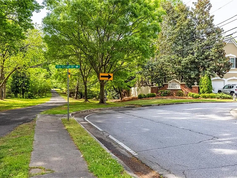 1858 Fox Chapel Dr SE — Photo 33