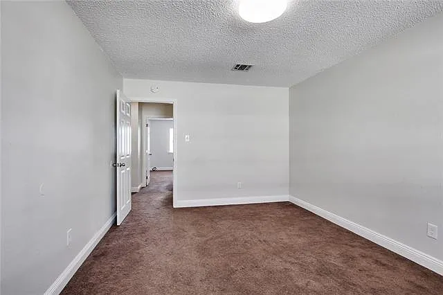 8897 Richmond Dr — Photo 14