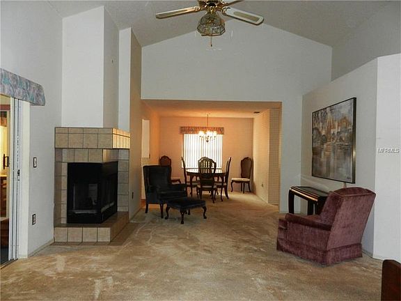 3rd image of 6243 Vintner Ln