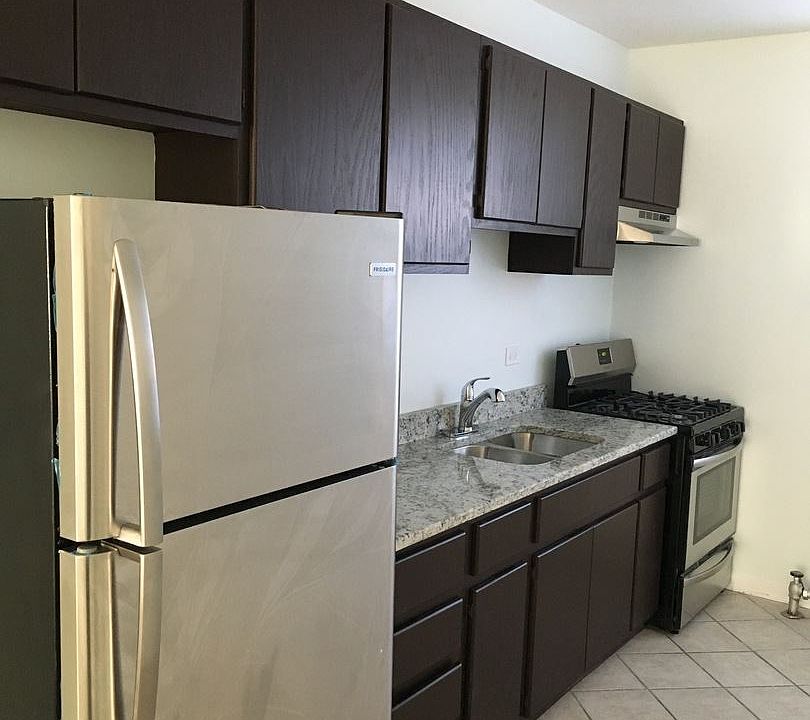 1st image of 7531 S Essex Ave APT 1A