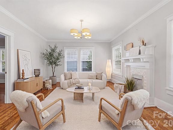 4th image of 116 S Patterson St #8