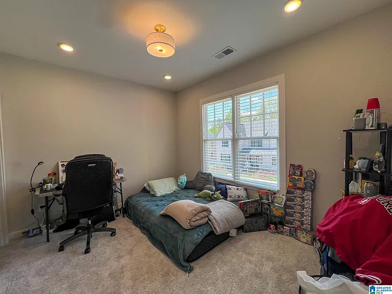 4740 Arden Way — Photo 22