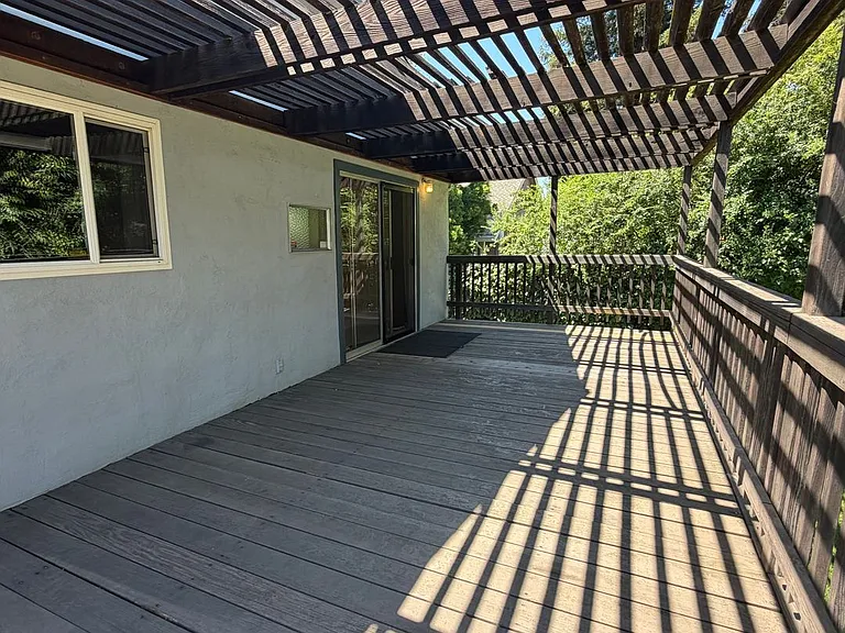 3404 Marshall Ave — Photo 14