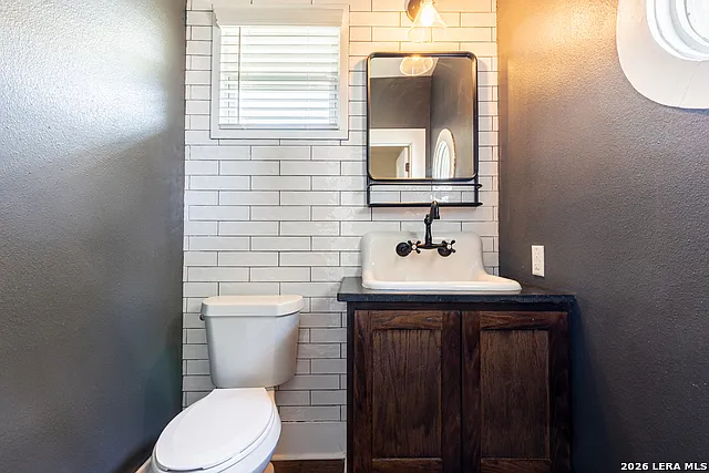 1219 Nolan St — Photo 15