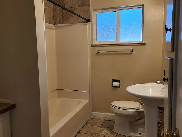 1225 Upham St — Photo 11