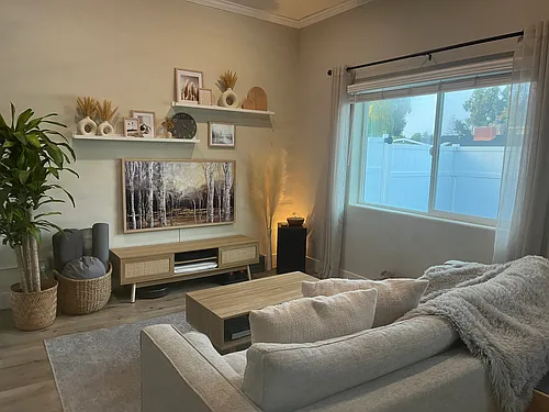 1310 Oak Ave Photo 1