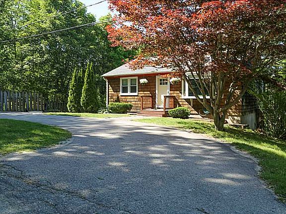 4th image of 9 Dixon St