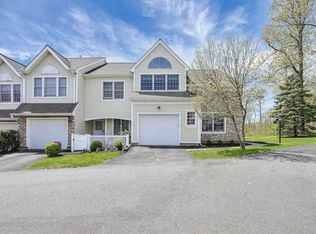 7 S Cambridge Ct #100, Fishkill, NY 12524