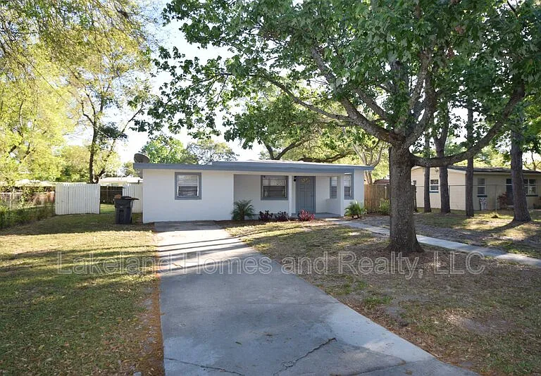 522 Oakland Rd — Photo 1