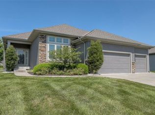 14719 Norwood St, Leawood, KS 66224