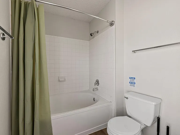 Bright & Clean Bathroom
