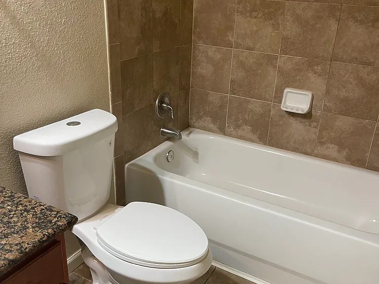 902 Charo Pkwy #612 — Photo 17