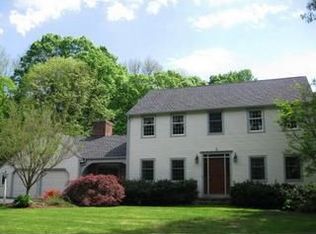 3 Brookmont Dr, Wilbraham, MA 01095