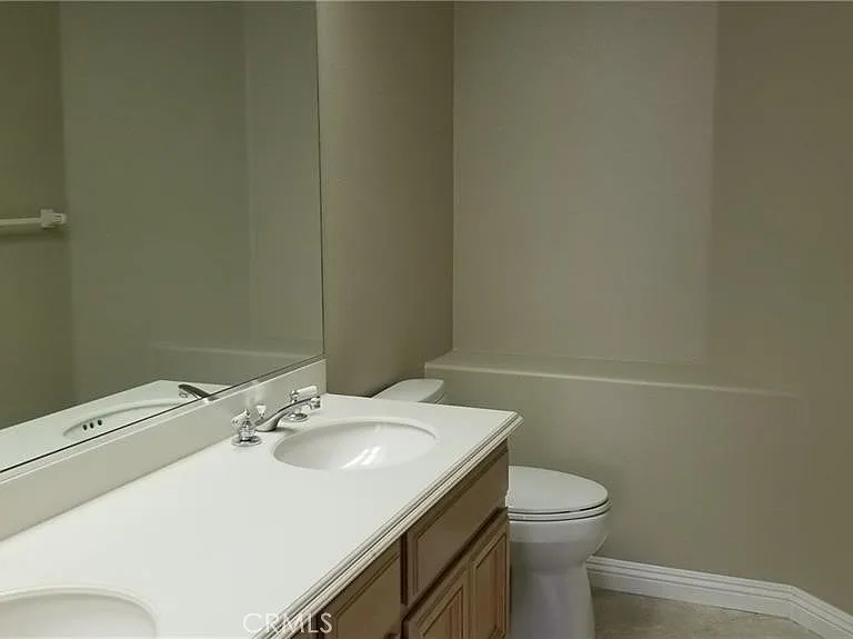 424 Dylan Dr — Photo 19