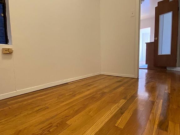 5th image of 323 E 88th St APT 12A