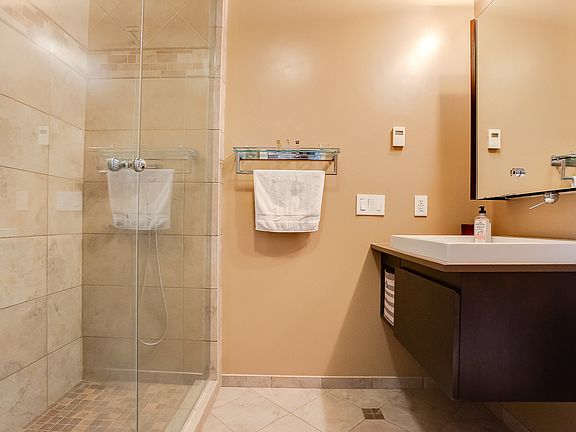 5th image of 1819 New York Ave #1819